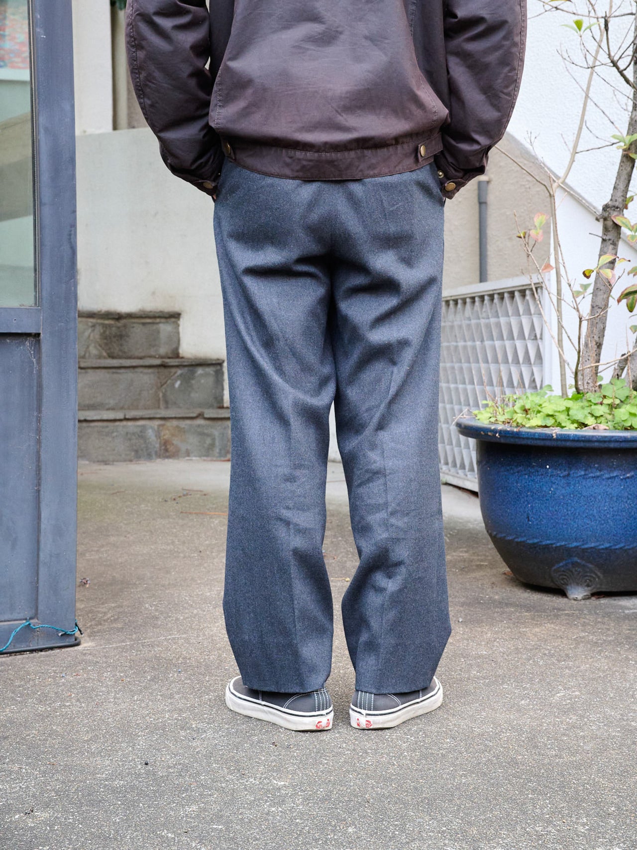 スニーカースナップ川名健さんサタデーズニューヨークシティのパンツバック