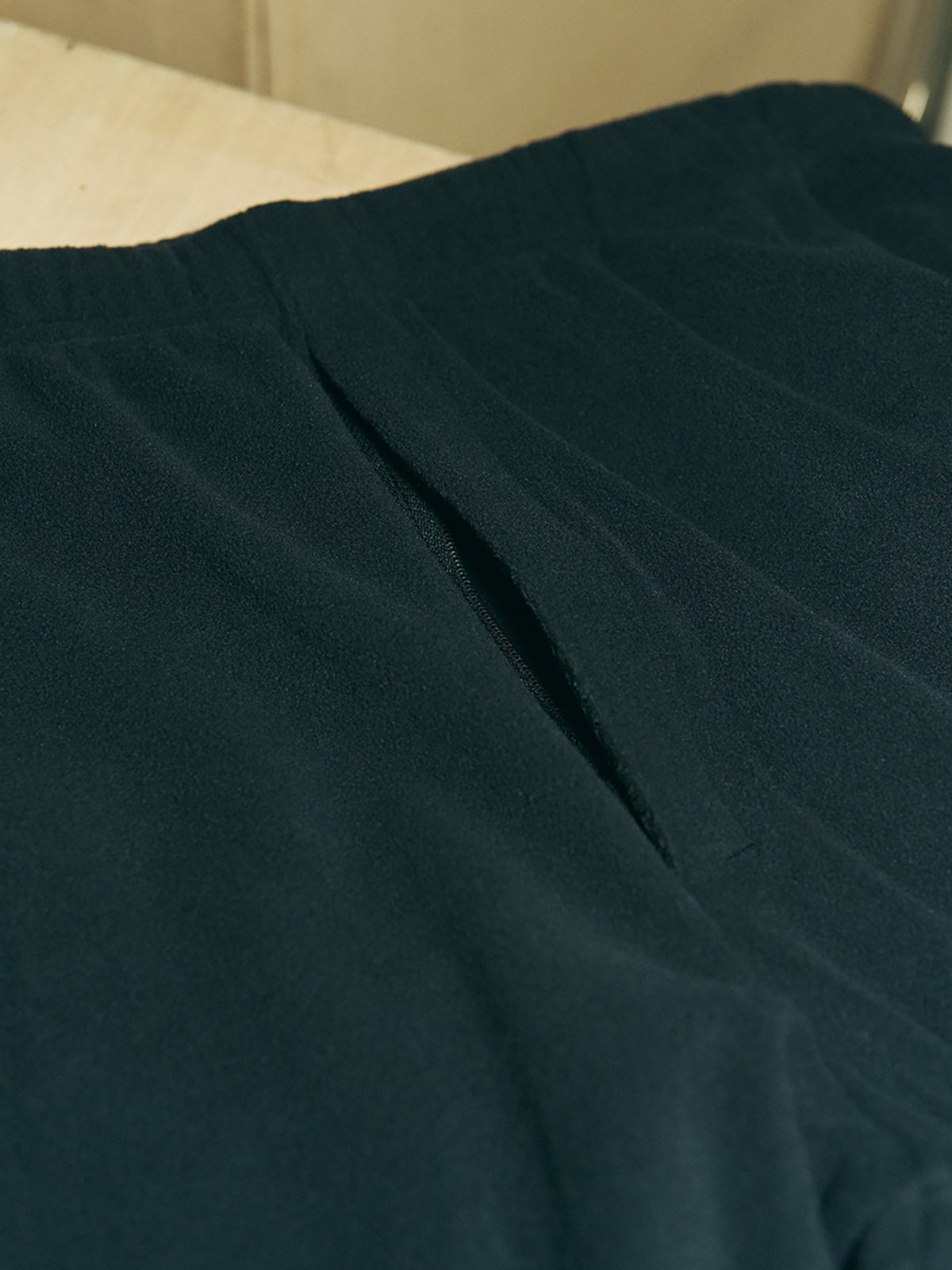 モンベルのシャミース パンツのサイドのハンドウォーマーポケット