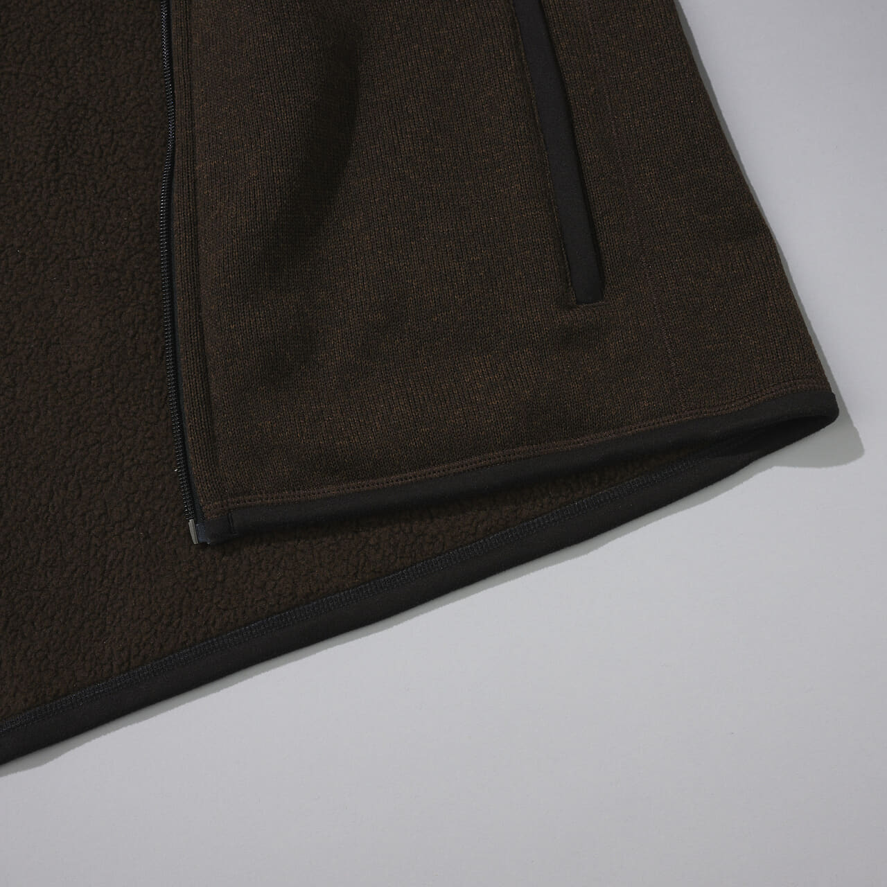 エディターが買ってよかったパタゴニアの愛用フリース／メンズ・ベター・セーター・ジャケットの裾