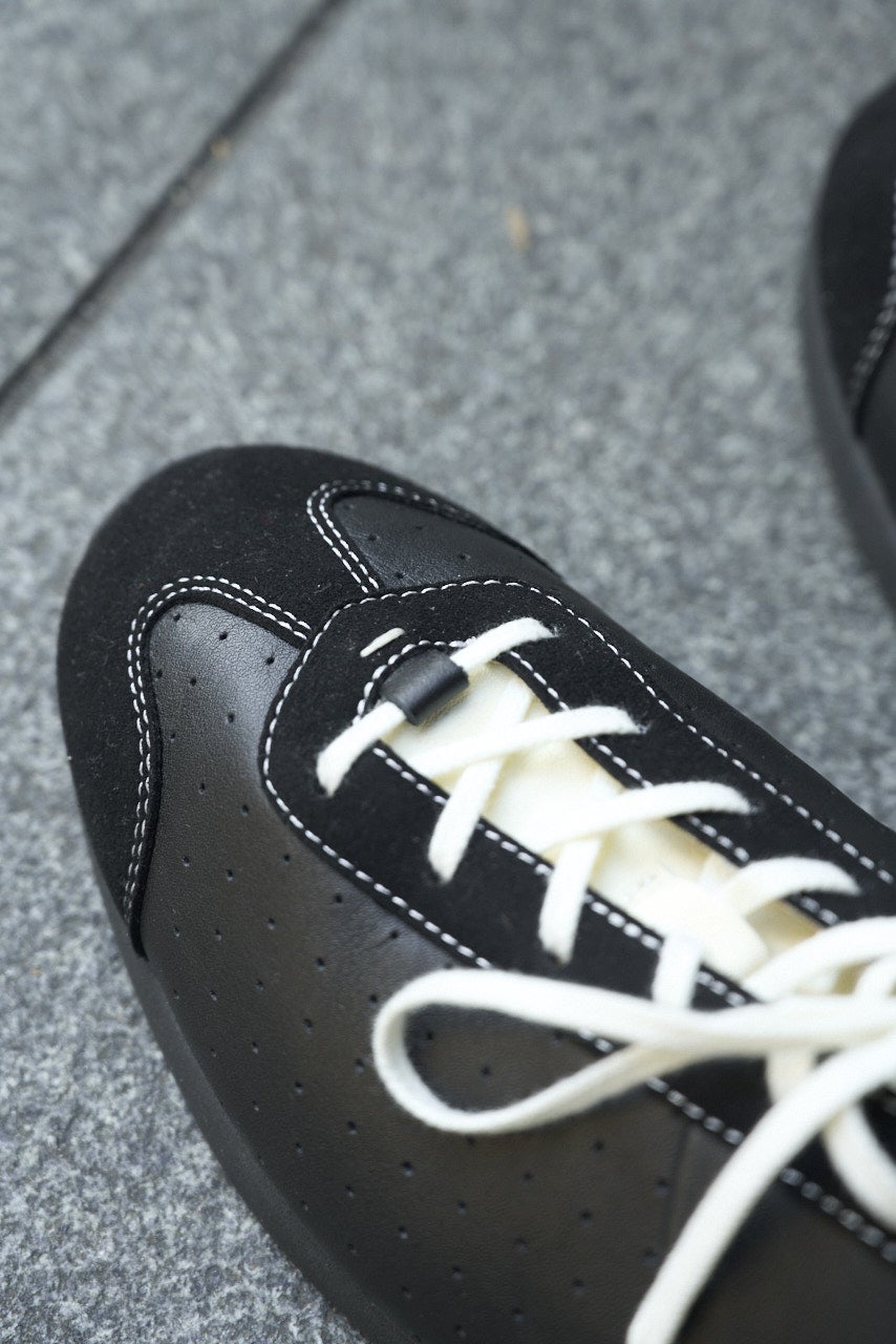 フット インダストリーの愛用スニーカー「BALLET GAT」のトゥ