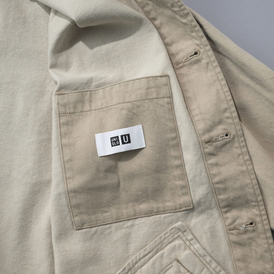 エディターが買ってよかったユニクロ ユーのオーバーサイズカラーデニムジャケットの内ポケット