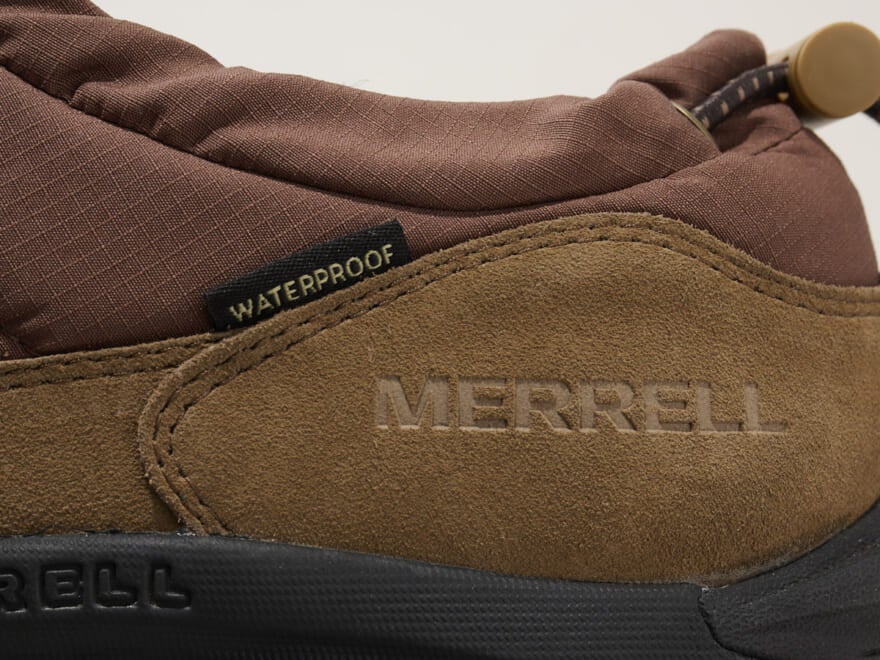 トレンドの「メレル」にゴアテックスな「ホカ®」、黒い「無印良品」まで。...防寒スリッポンスニーカー６選をエディターが試着＆本音レビュー！