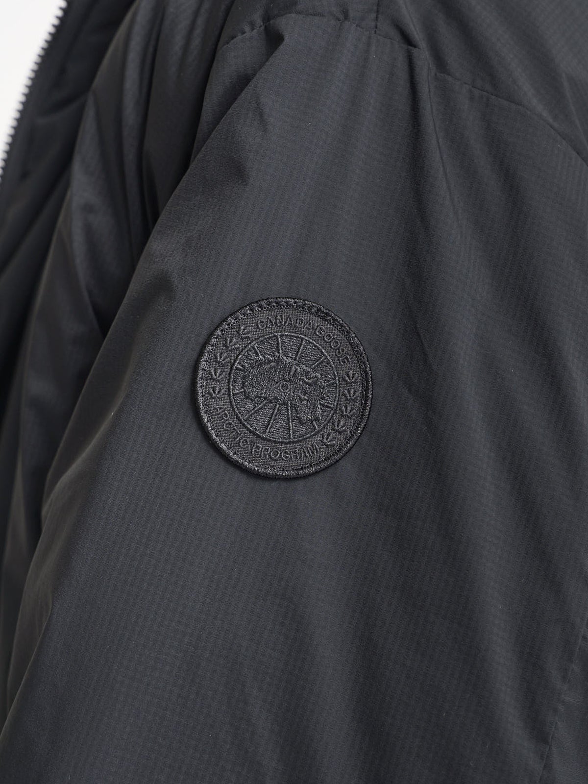 カナダグースダウン　ロゴ