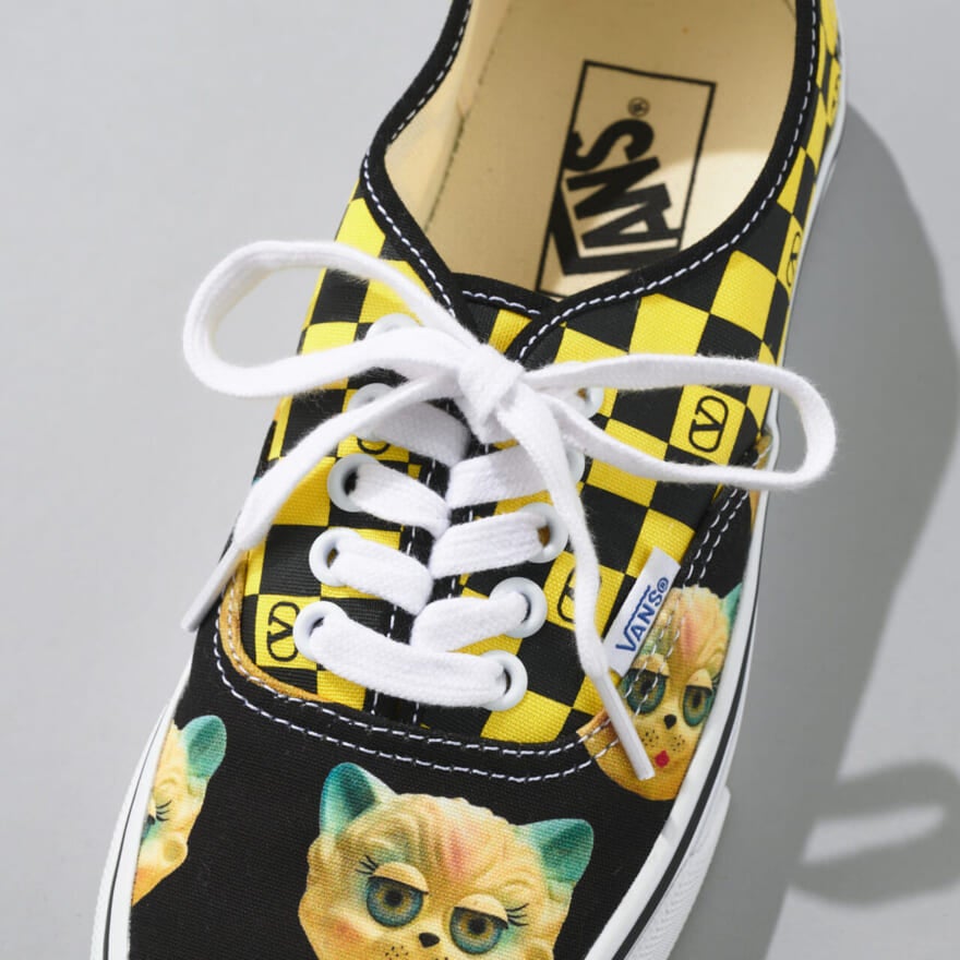 ヴァレンティノ ガラヴァーニ &times; ヴァンズの愛用コラボスニーカーのシューレース