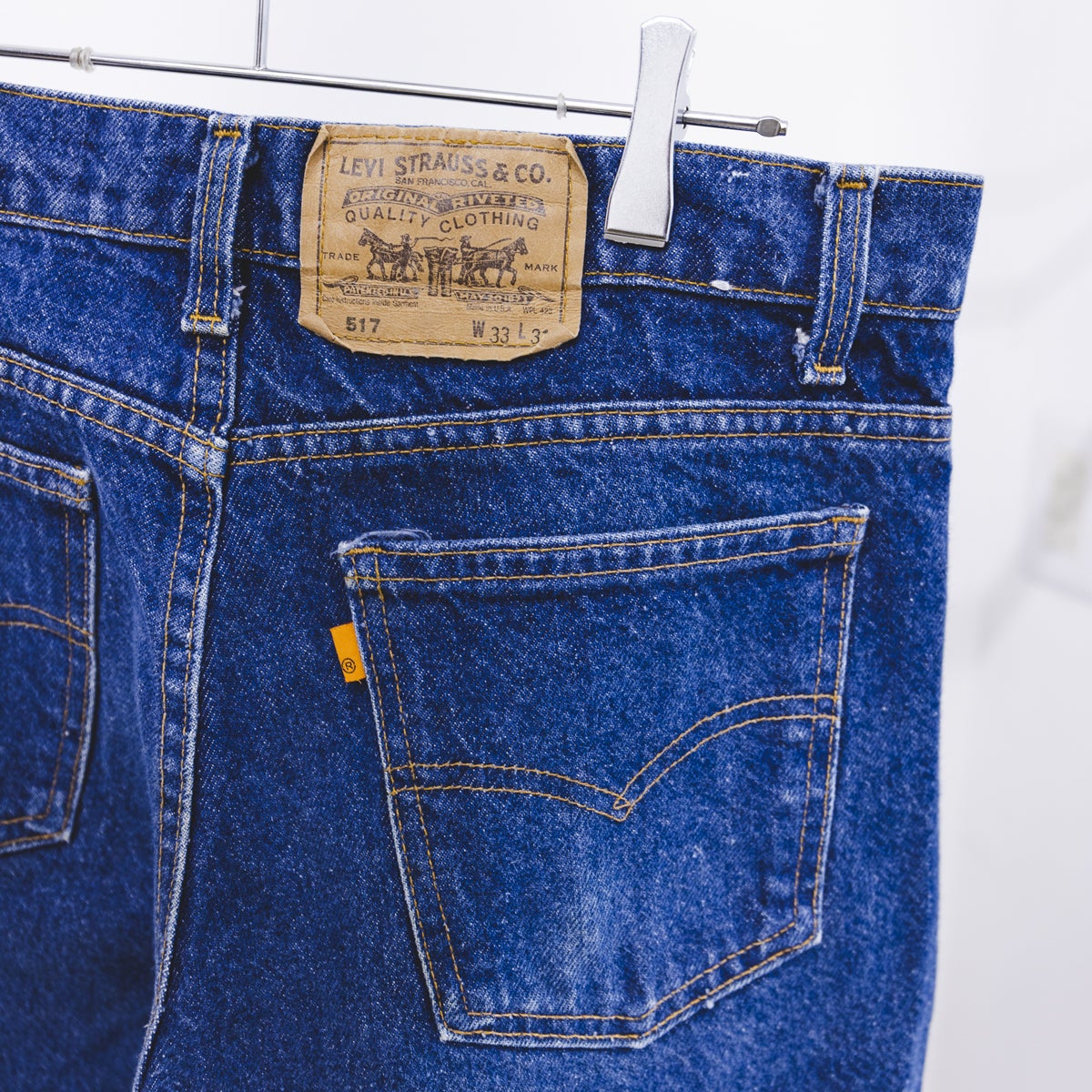 80&rsquo;s リーバイス 517 ブーツカット￥28,380 ポケットの上のタグ。