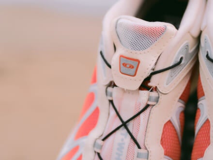 サロモンの代表作「XT-6」の黒いゴアテックスに初コラボモデルに大人カラーまで。編集部が気になった「Salomon」のスニーカー6選