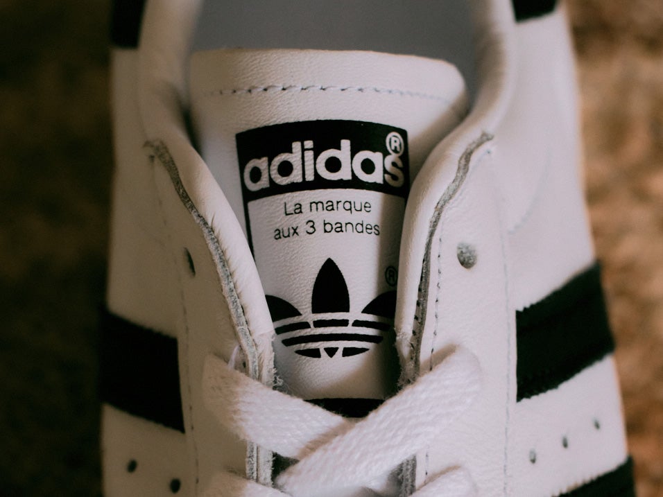 大ブレイクのアディダス「スーパースター」は、ゴアテックス搭載の人気コラボと定番モデル、どっちがいい？編集部が気になった「adidas」のスニーカー3選