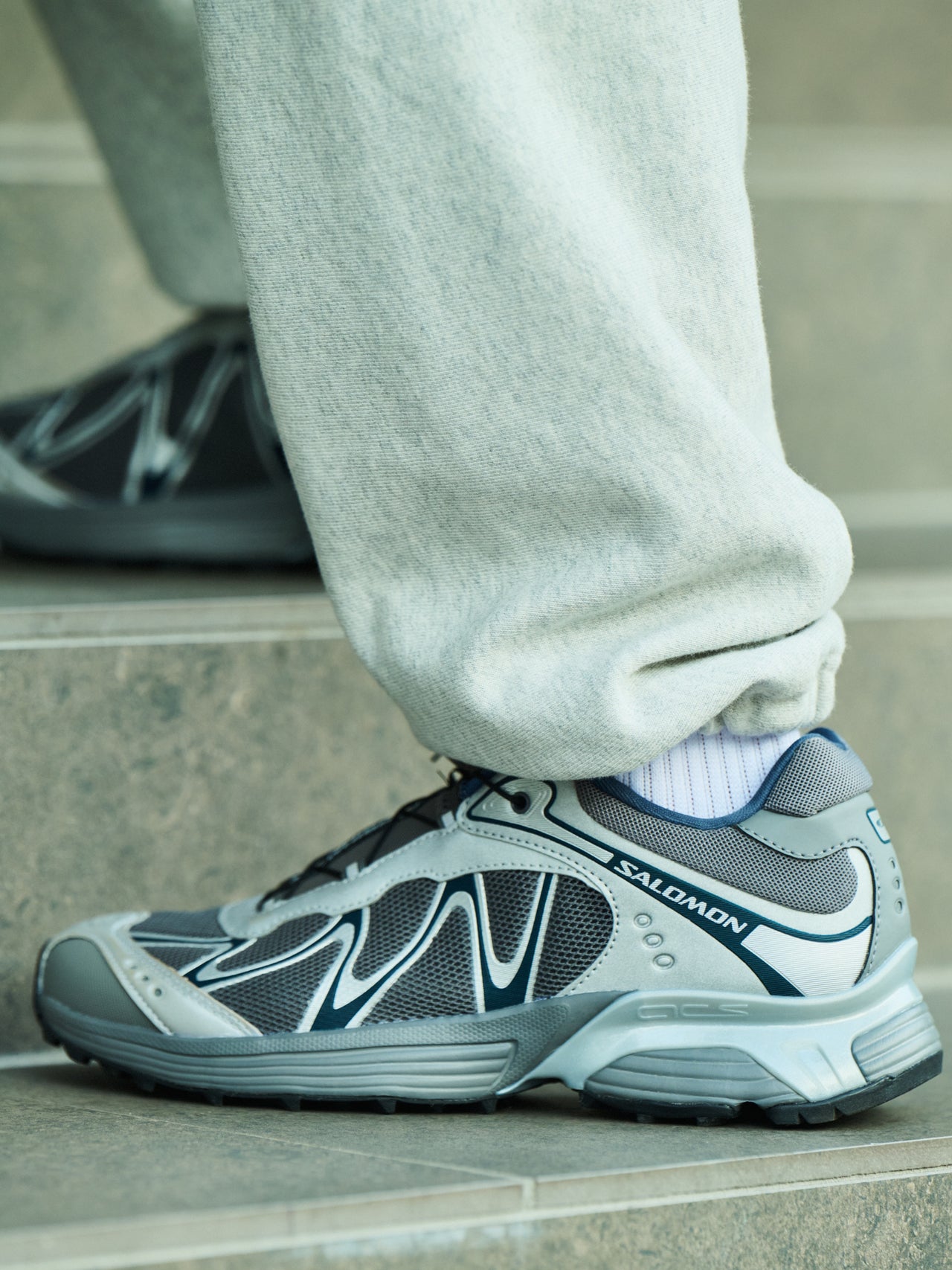 抽選で当たる！】「サロモン」のスニーカー“XT-WHISPER”＜サイズ27cm