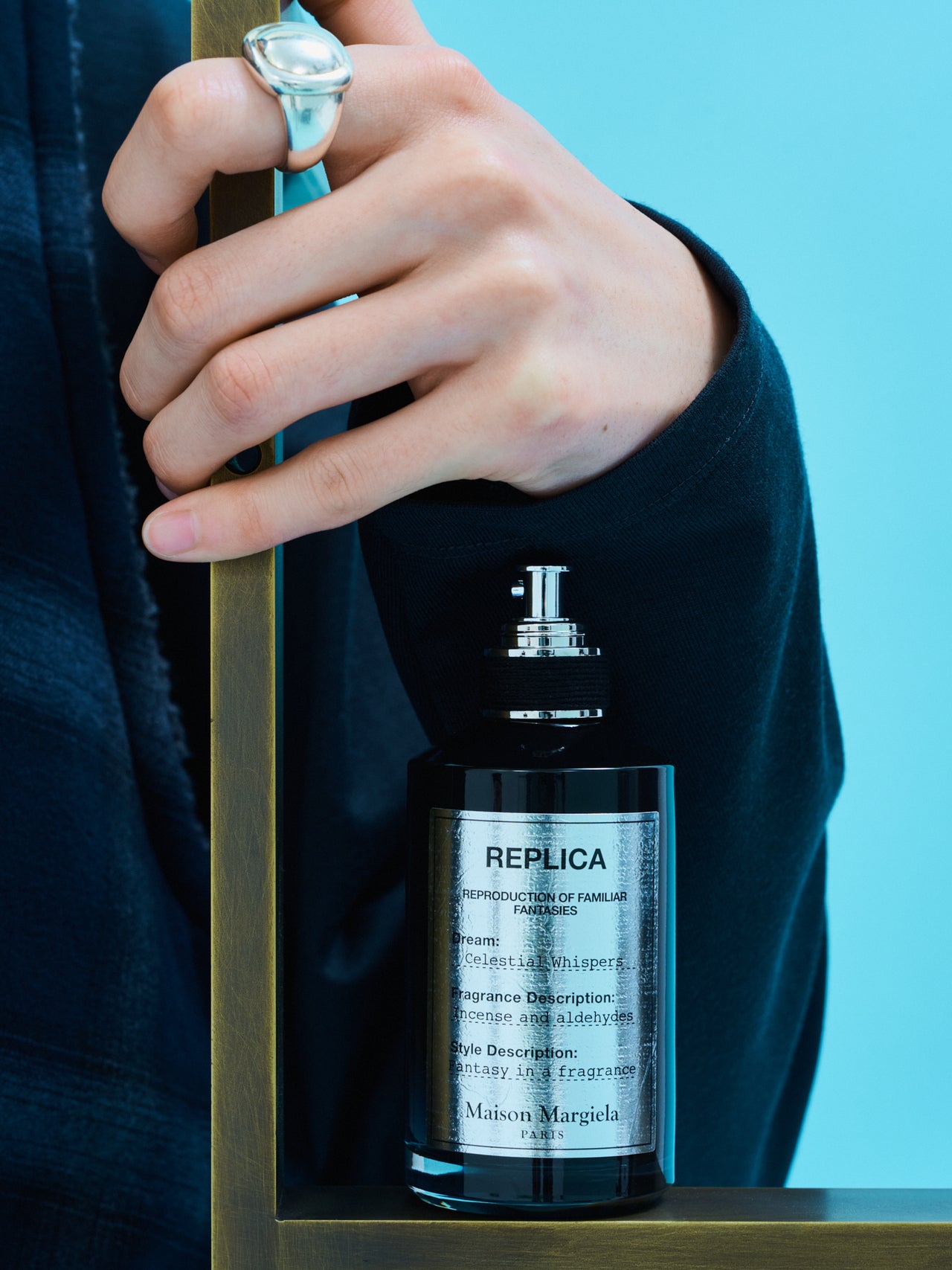 メゾン マルジェラ フレグランス、セレスティアル ウィスパー オードパルファン、レプリカ、寄りカット、四坂亮翔