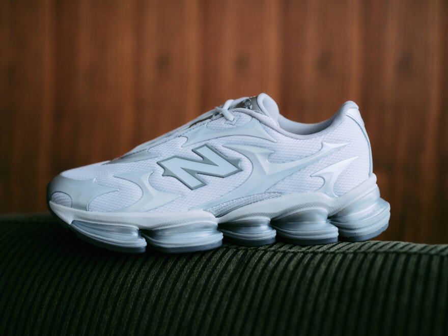 今シーズンは白スニと黒スニが優秀すぎる。「ニューバランス」、「ナイキ」、「別注プーマ」...完売前に買うべき新作スニーカー5選【新作スニーカー、なに買う?】