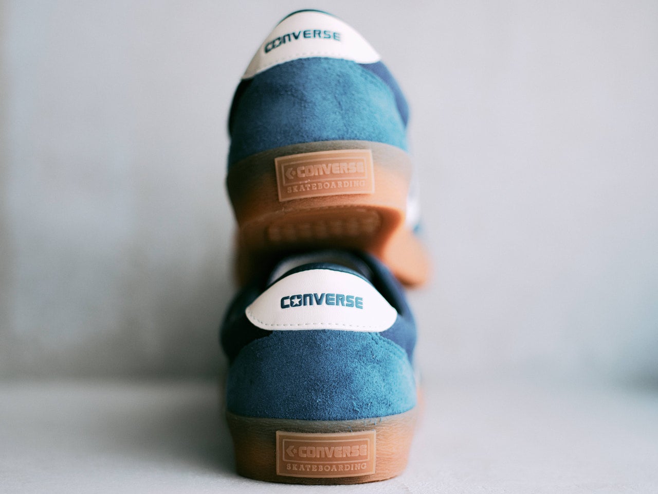 可愛げのある「コンバース」か、クールな「アディダス」か。完売前に買うべき新作スニーカー５選。【新作スニーカー、なに買う？】