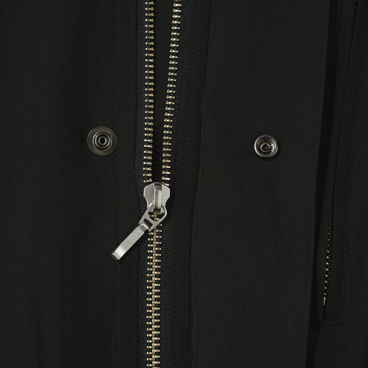 CLUB SARCASM、クラブサーカズム、スタンドカラージャケット、ジップデザイン