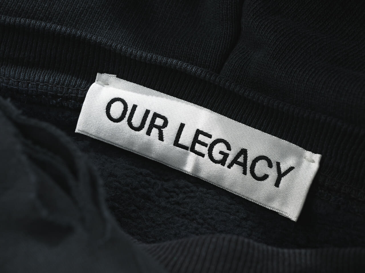 パーカ探しに終止符！愛用中の「アワーレガシー」はダメージ加工なのに上品で古着好きも納得！