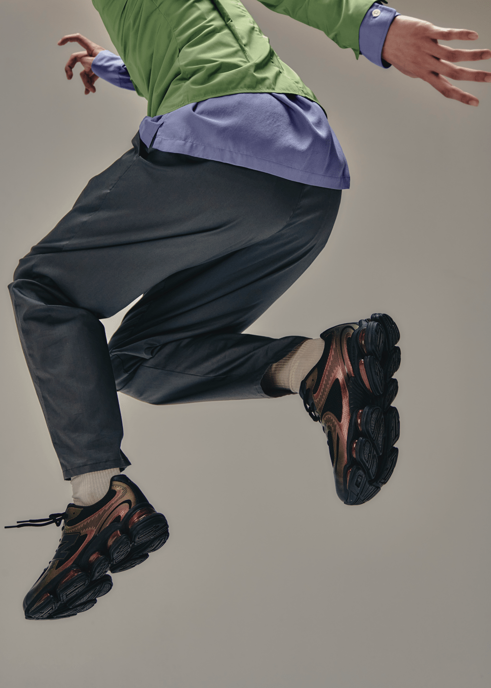 ニューバランス、New Balance、スニーカー、ABZORB 2000、足元カット、松井大奈