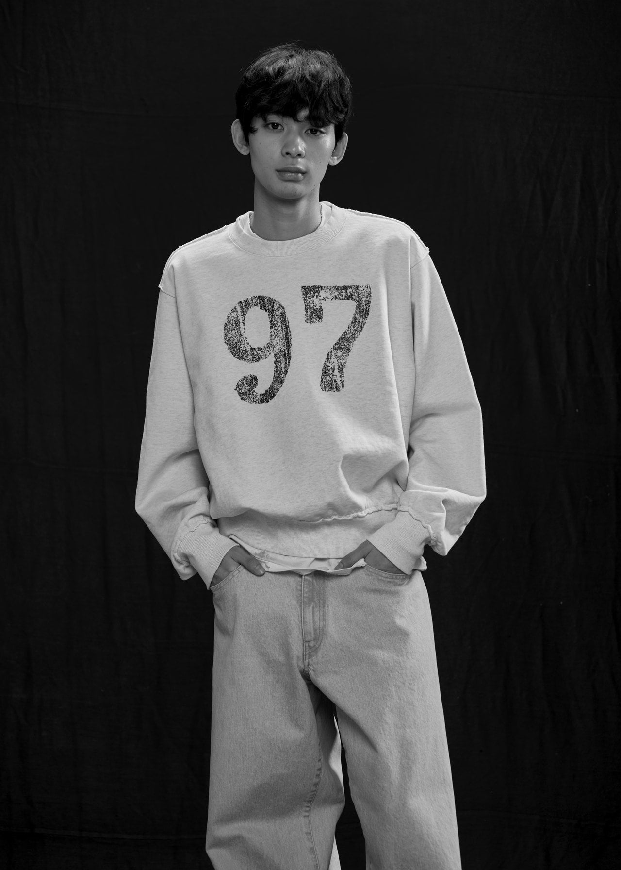 ジャーナルスタンダード　スウェット　松井大奈の着こなし③