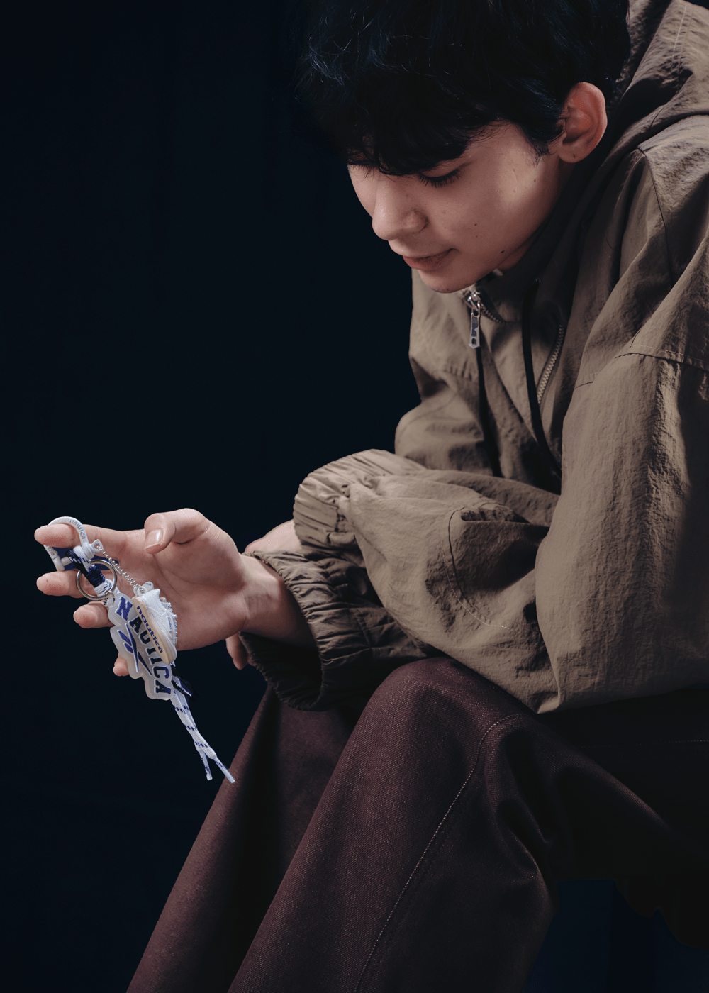 NAUTICA&times;Reebok、キーチャーム、座りカット、松井大奈