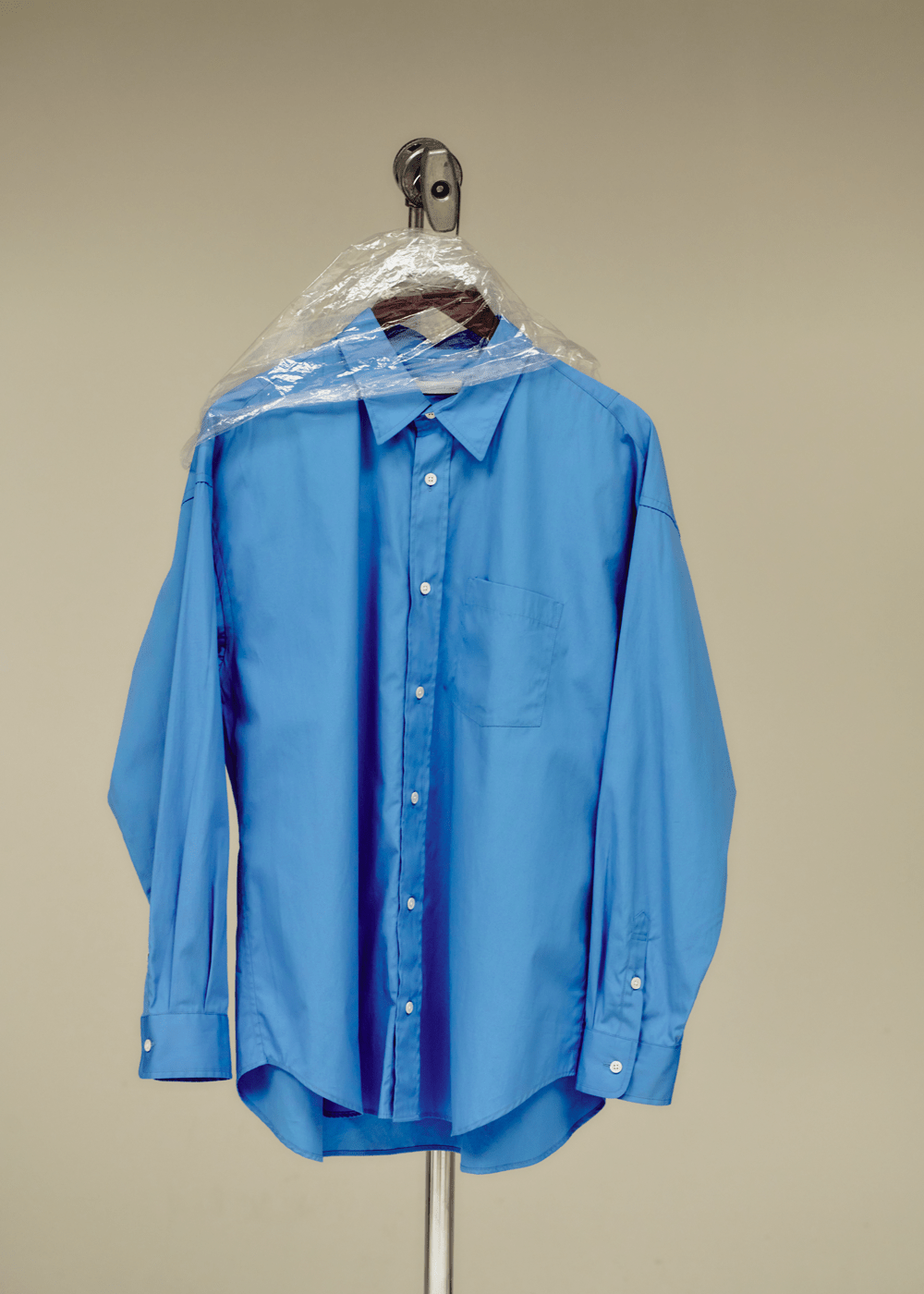 アンデコレイテッド、シルキーコットンシャツ、物画像