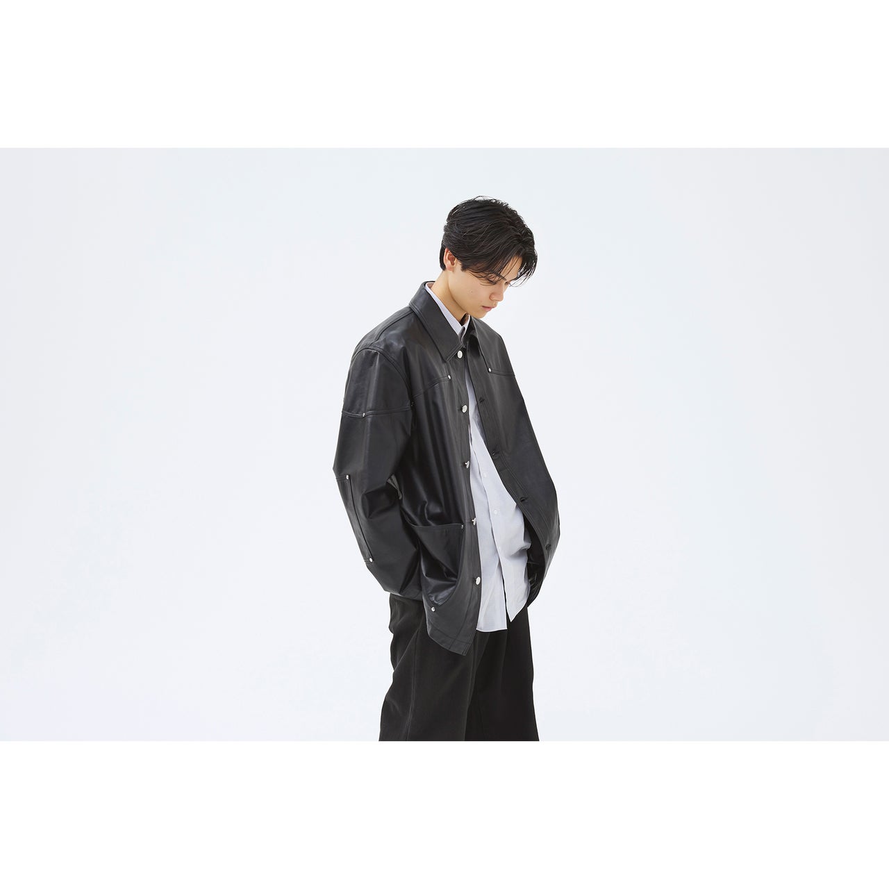 大人っぽく決めたい日の、ウェット系センターパート