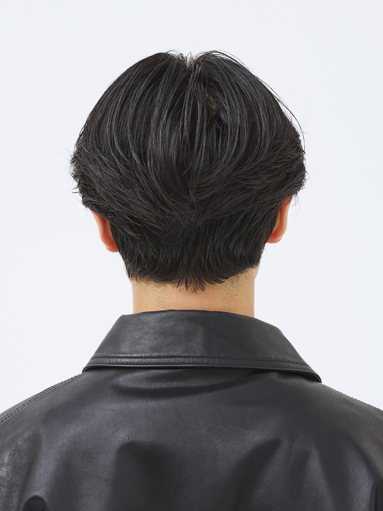 大人っぽく決めたい日の、ウェット系センターパート