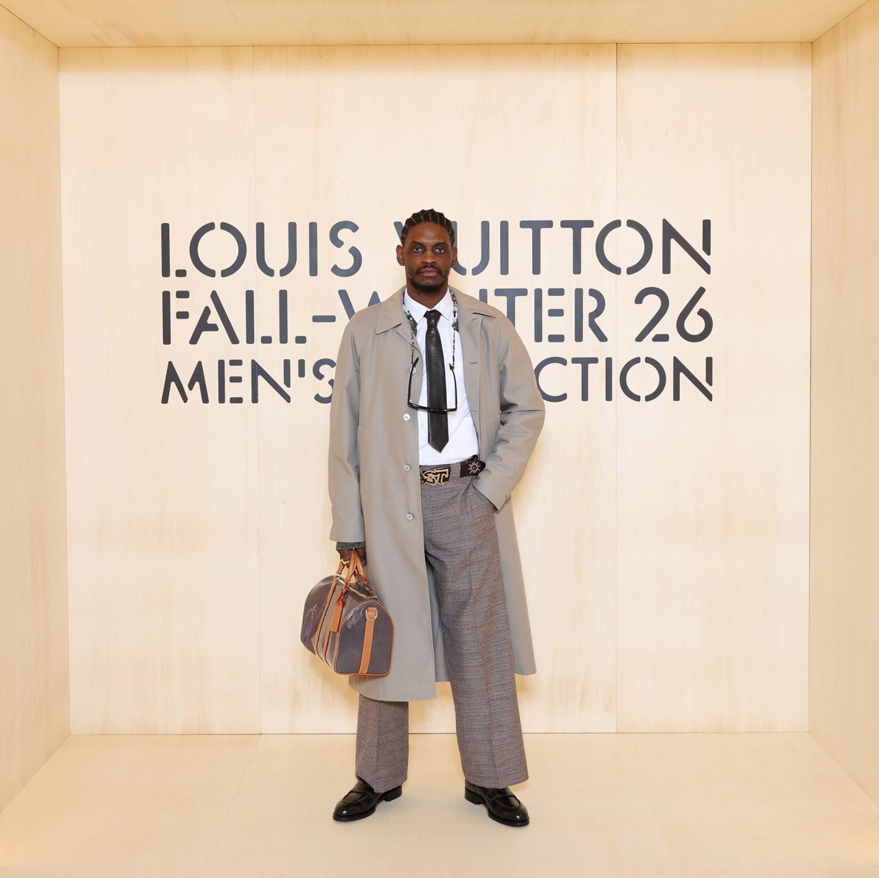 パリメンズファッションウィーク2026秋冬、ルイ・ヴィトンのショーに出席したエイサップ・ナスト氏