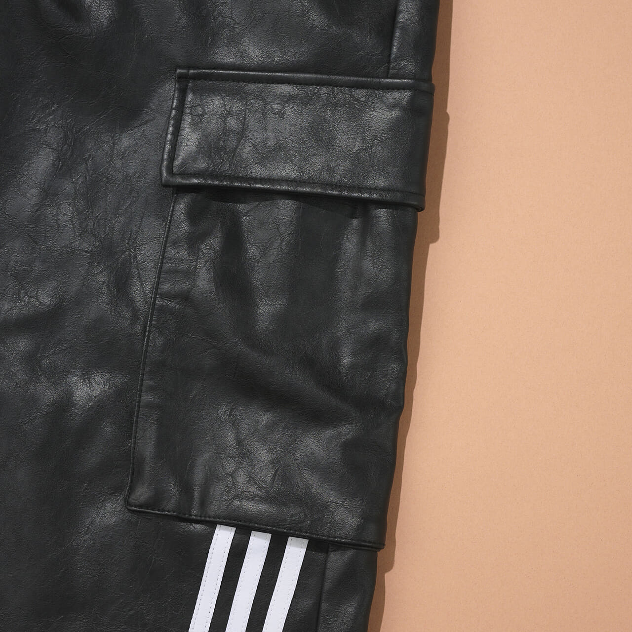 Adidas ADILENIUM シーズン 3  ビンテージ フェイクレザーパンツ 4