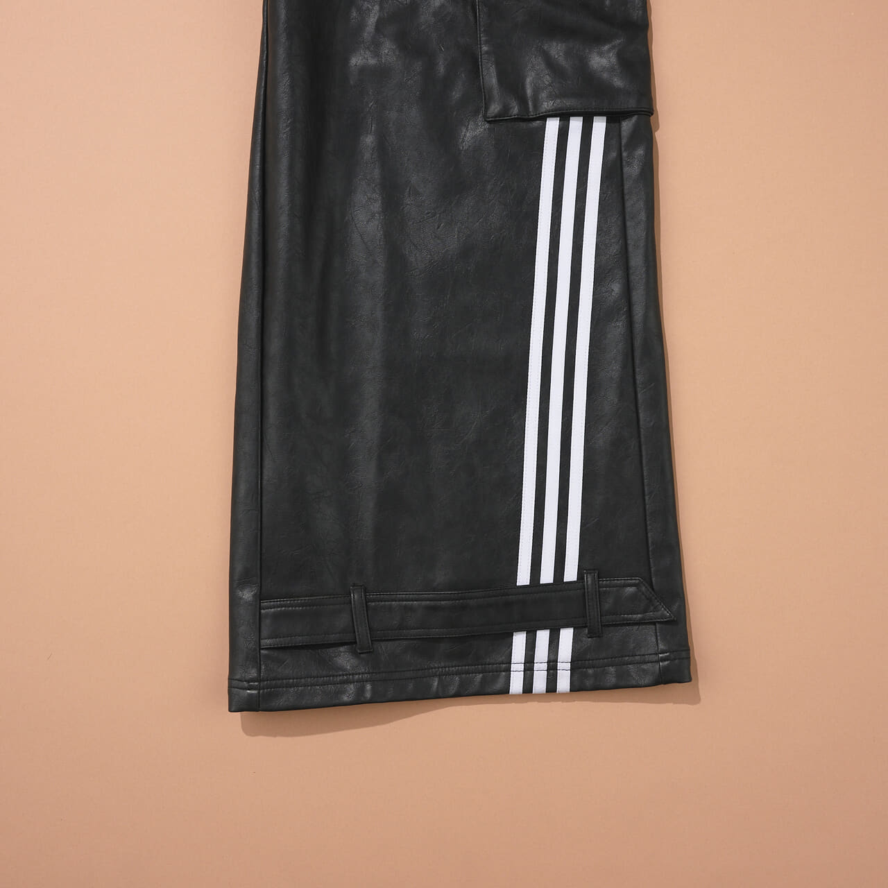 Adidas ADILENIUM シーズン 3  ビンテージ フェイクレザーパンツ 6