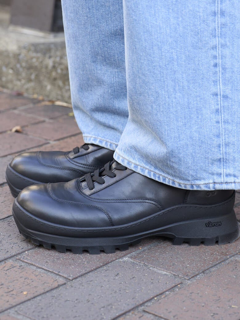 服好きが買ってよかったOAO（オーエーオー）の愛用スニーカー「AUTH TREK」のサイド