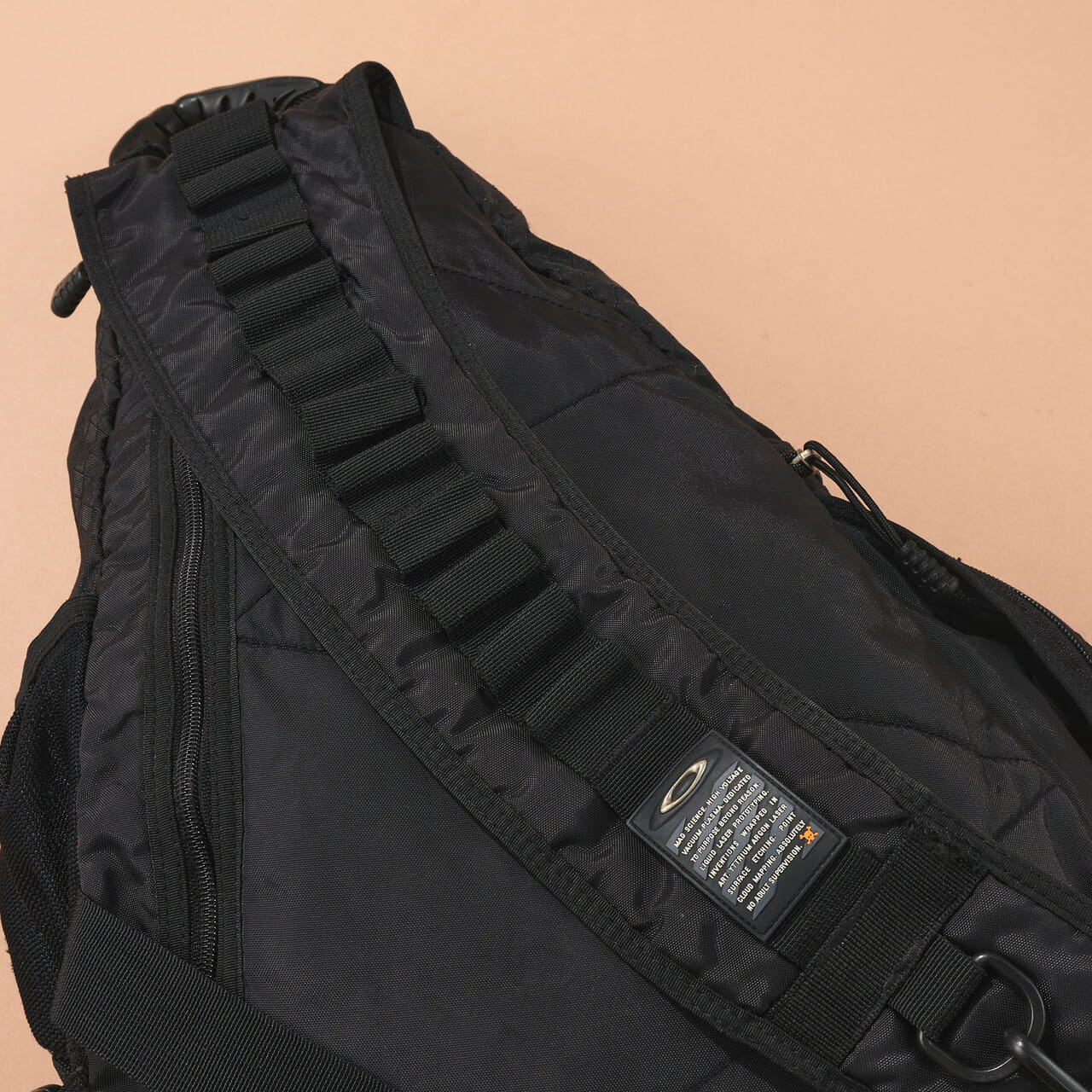 オークリー ワンショルダーバッグ ベルト