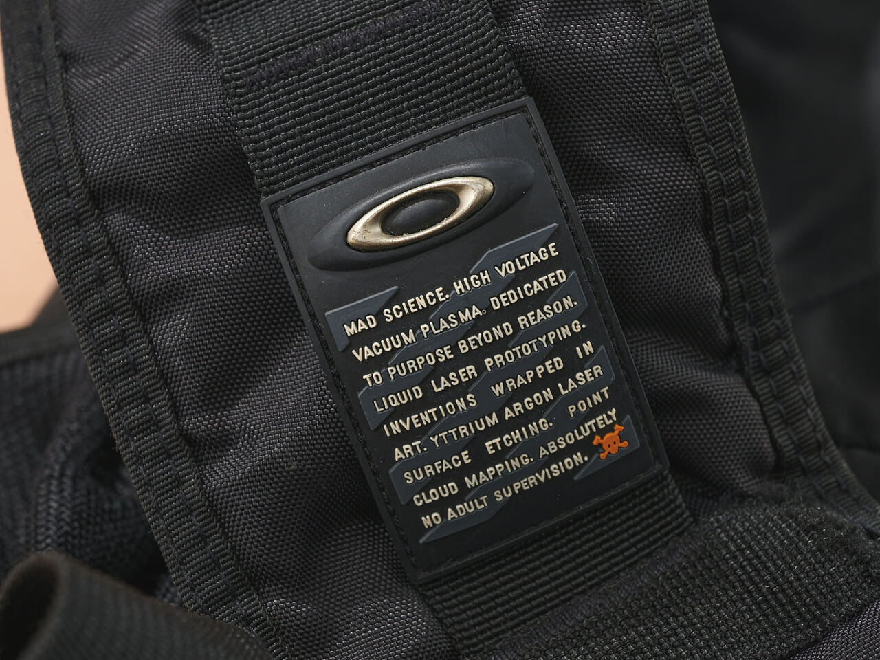 オークリー ワンショルダーバッグ 細部