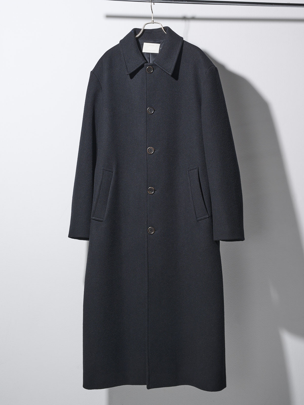 AMOMENTO、コート