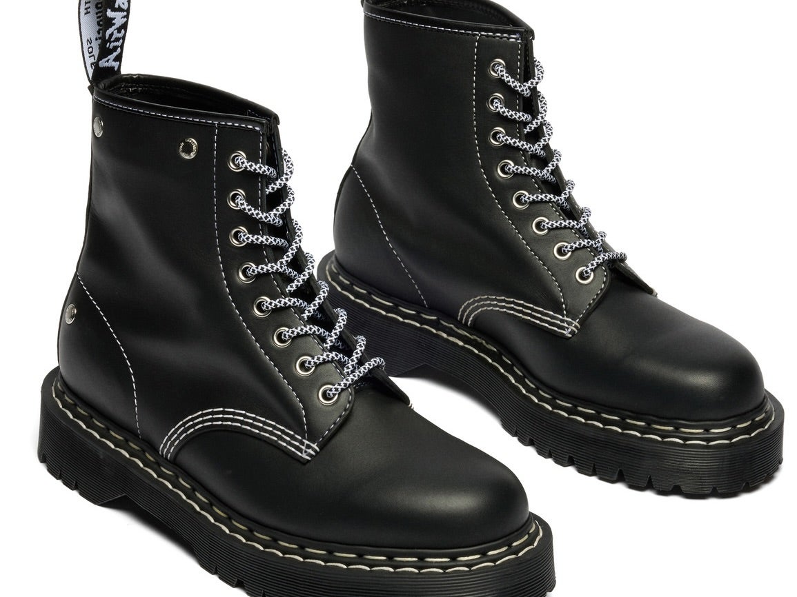 特別な「ドクターマーチン」！春の最新コレクションから“ダブルステッチ”のブーツと日本限定の“ホワイトカラー”のブーツをピックアップ！