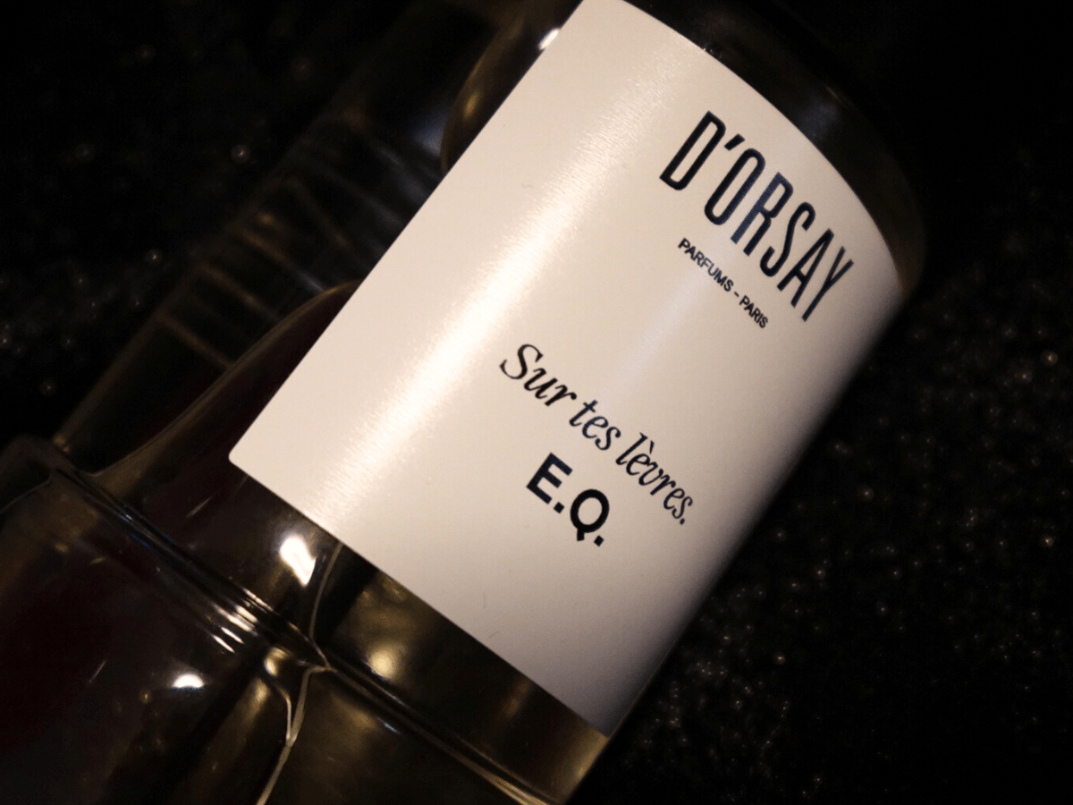 ドルセー　スール テ レーヴル E.Q.　ネーム部分