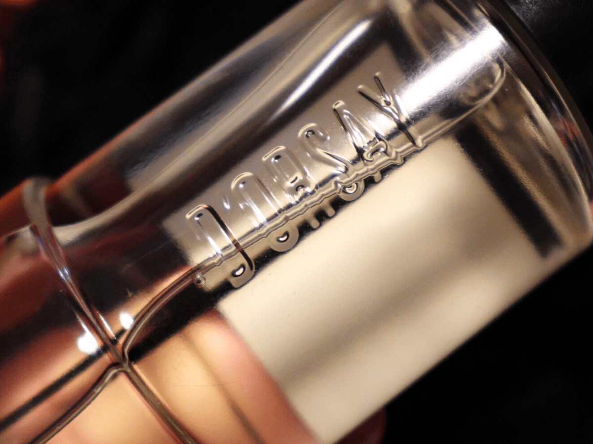 ドルセー　スール テ レーヴル E.Q.　ボトルデザイン