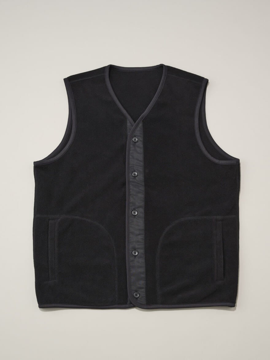 無印良品 紳士 素材に還るフリースベストの俯瞰