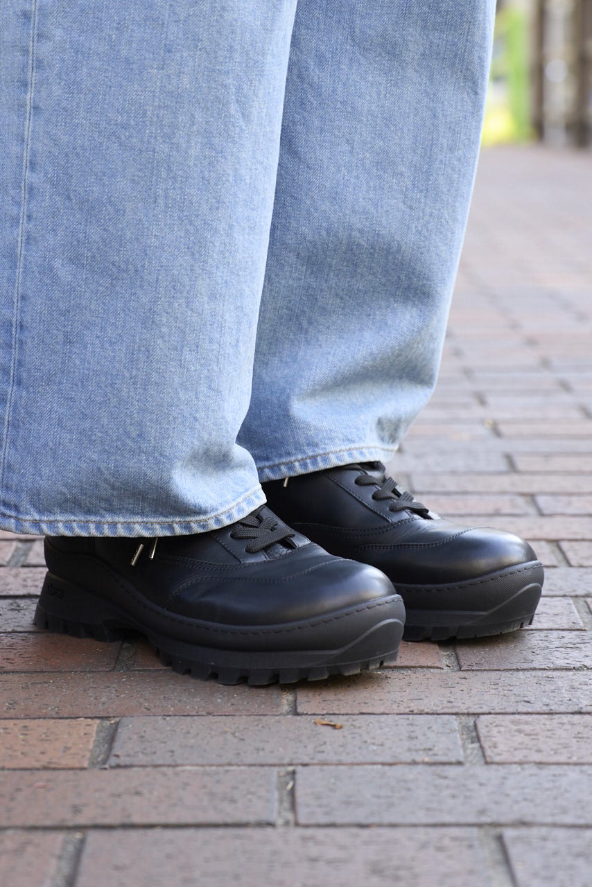 服好きが買ってよかったOAO（オーエーオー）の愛用スニーカー「AUTH TREK」のサイド