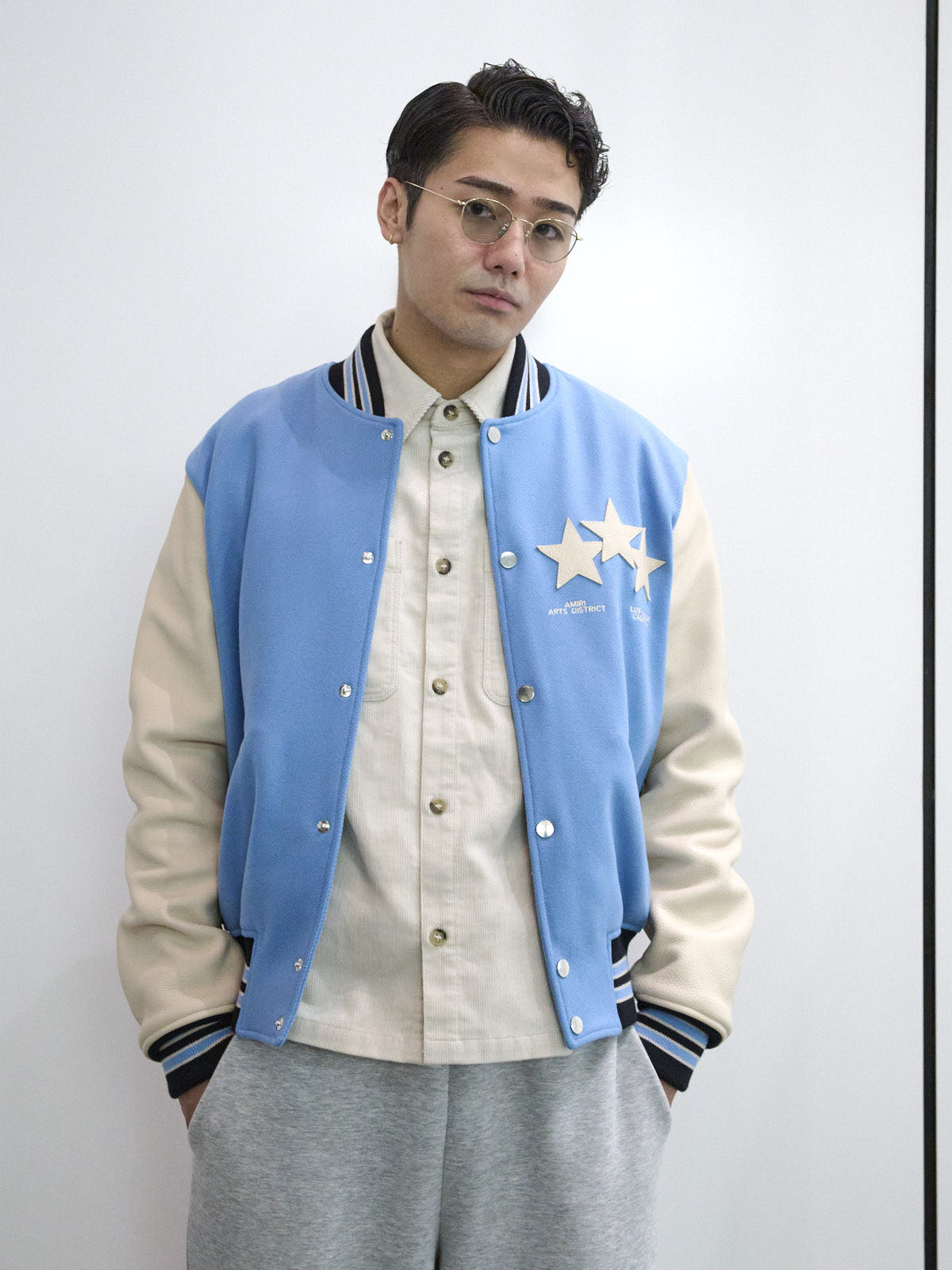 鈴々木響の冬の私服コーディネート＿上半身寄り