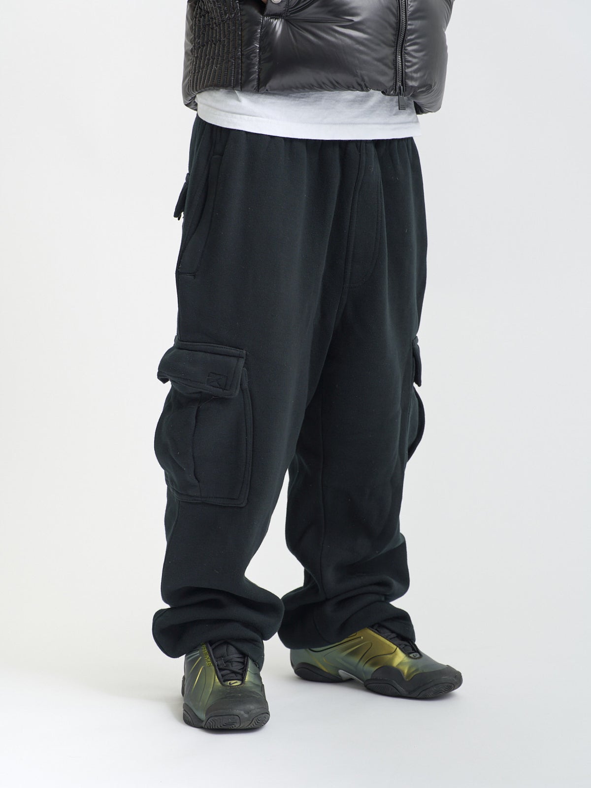 古着のスウェットパンツ 引き