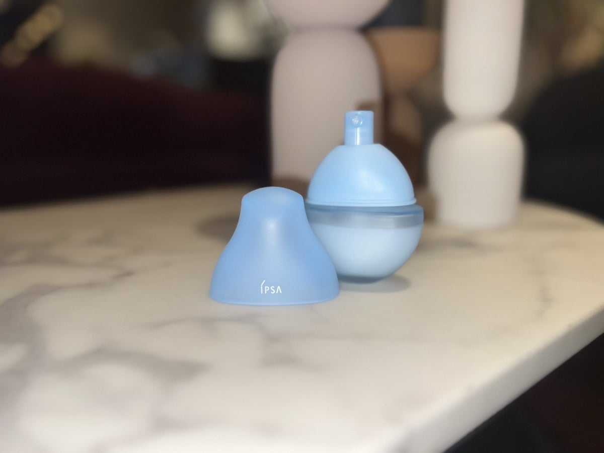 イプサの「セラム アクティブ」　パッケージ