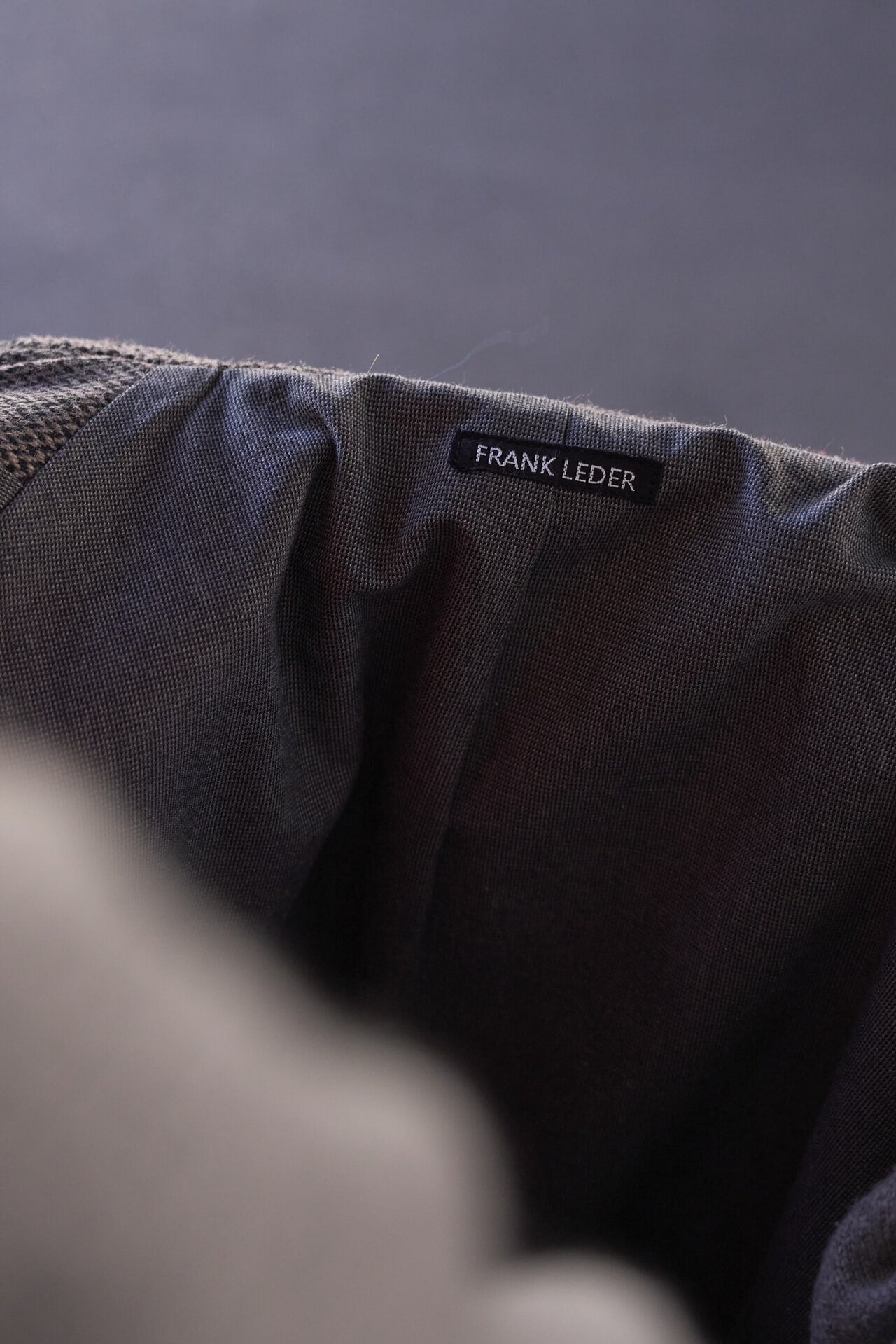 フランクリーダーのコートのタグ