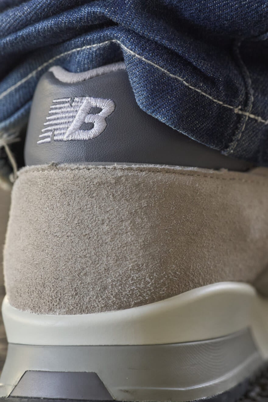 ニューバランスの愛用スニーカー「M1500 グレー」のヒール