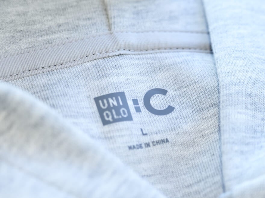 「ユニクロ：シー」2026年春夏新作で狙い目のトップスは？ 定番人気から通年使える最強アイテムまで、トップス４選を服好きモデルが試着＆本音レビュー！[UNIQLO : C]