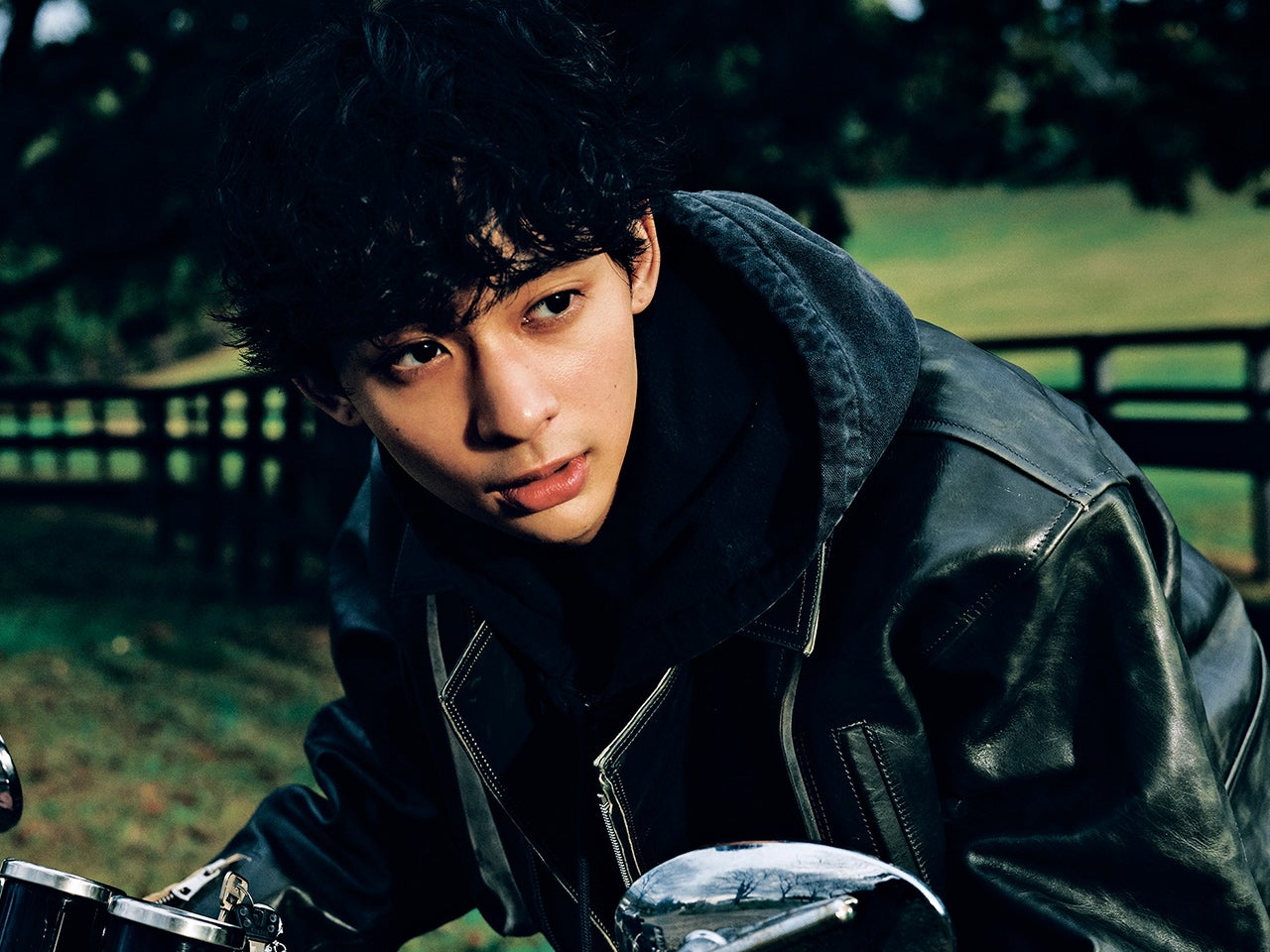 バイク、カメラ、そしてヴィンテージ沼。松井大奈が追求する“自分だけの好き”と、感性をミックスした唯一無二のニュースタイル！