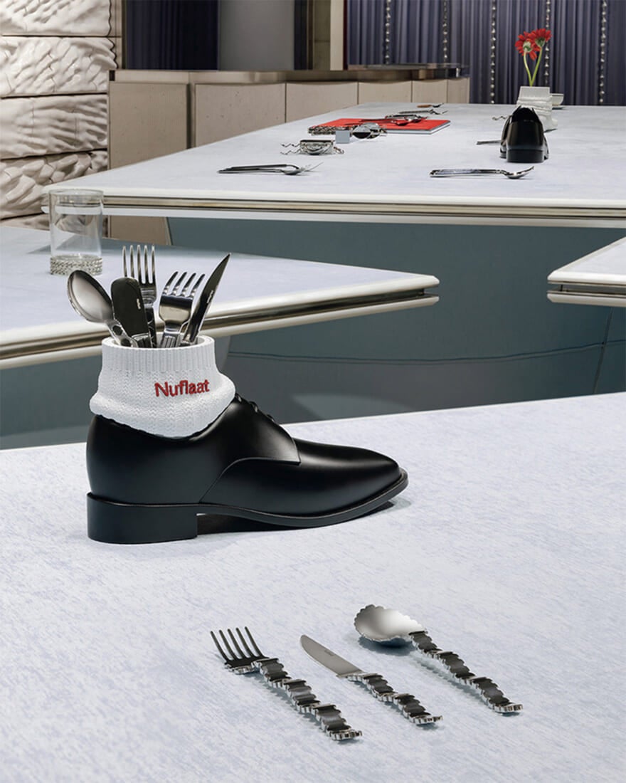 個性豊かなカトラリーやカップ、コースターなど