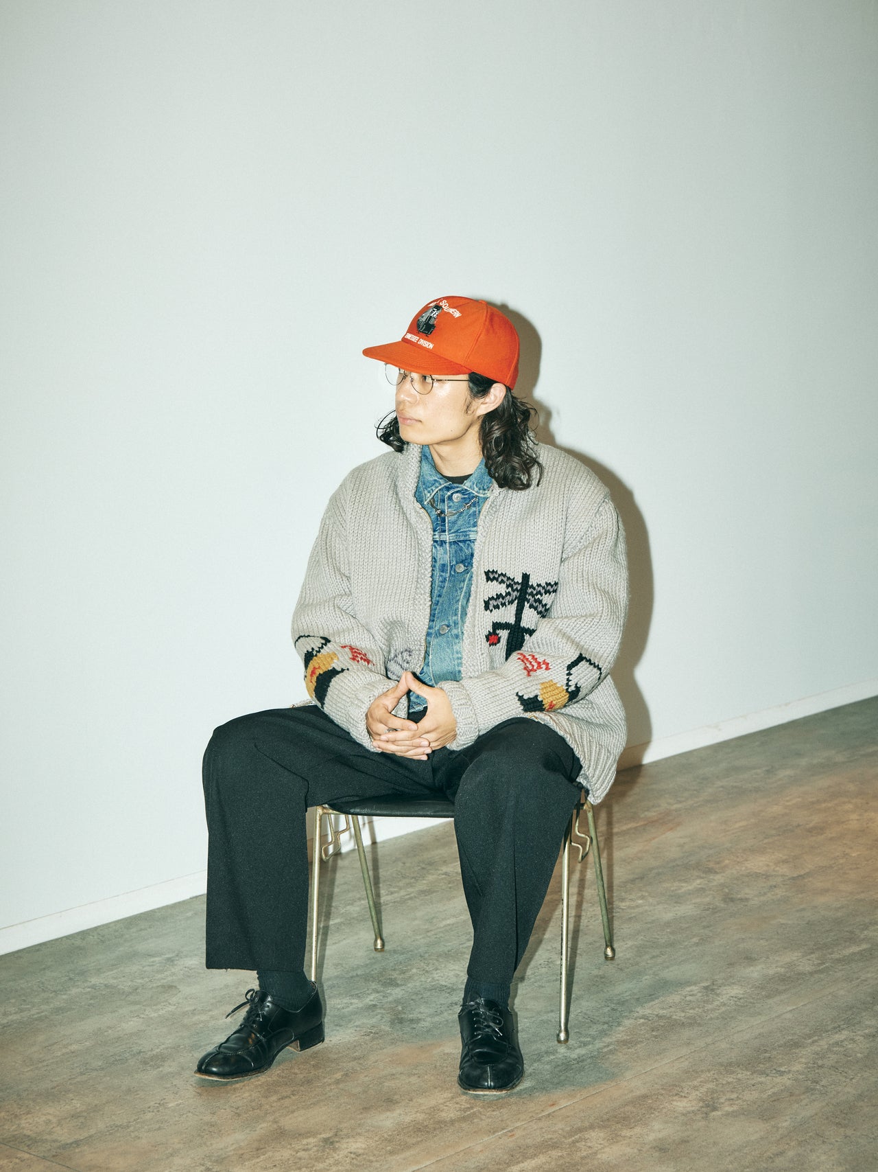 オシャレな人が買ってよかった古着のカウチンニットの着用