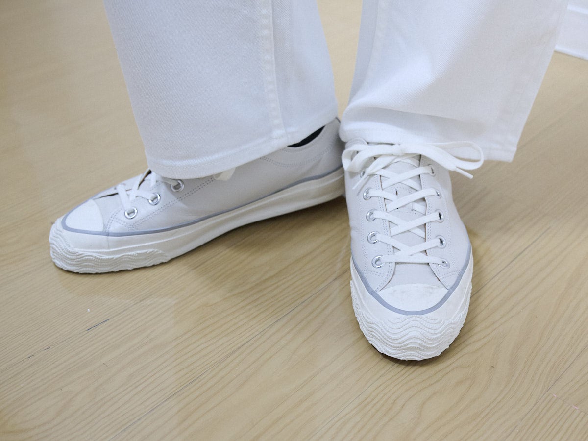 スピングルのスニーカー