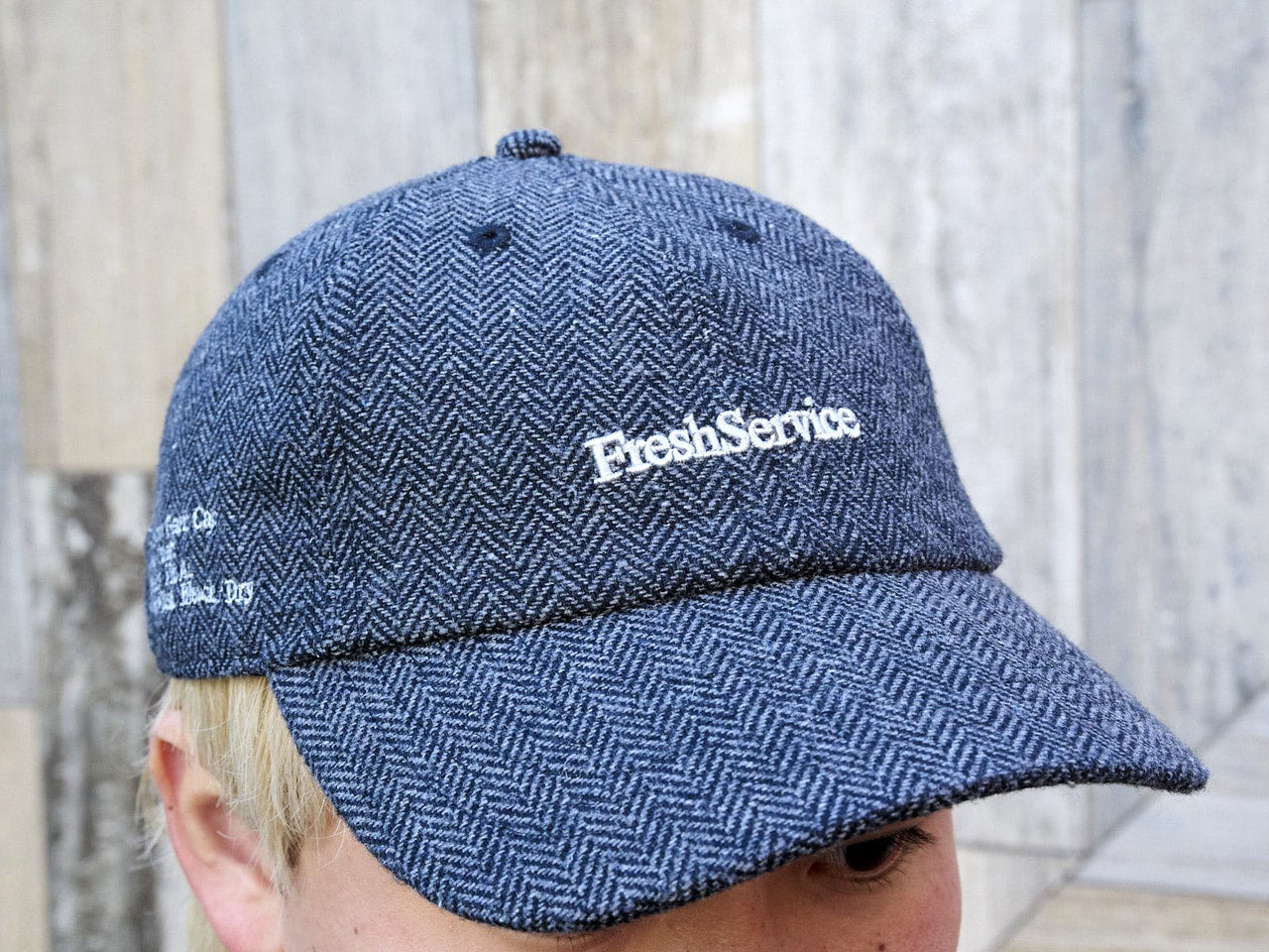 フレッシュサービス　キャップ　ロゴ