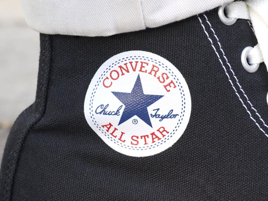 変わったのに変わらない!「コンバース」の新生オールスターを「コム デ ギャルソン」や「ポロ ラルフ ローレン」と合わせて【人気ショップ&ブランドスタッフの冬の毎日更新スニーカースナップ/DAY26】