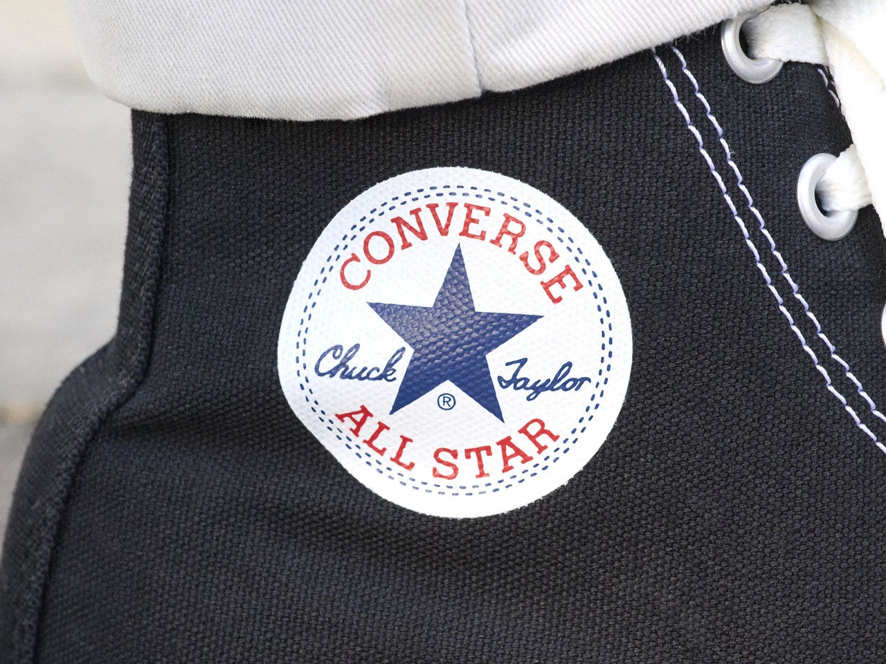 変わったのに変わらない！「コンバース」の新生オールスターを「コム デ ギャルソン」や「ポロ ラルフ ローレン」と合わせて【人気ショップ＆ブランドスタッフの冬の毎日更新スニーカースナップ／DAY26】