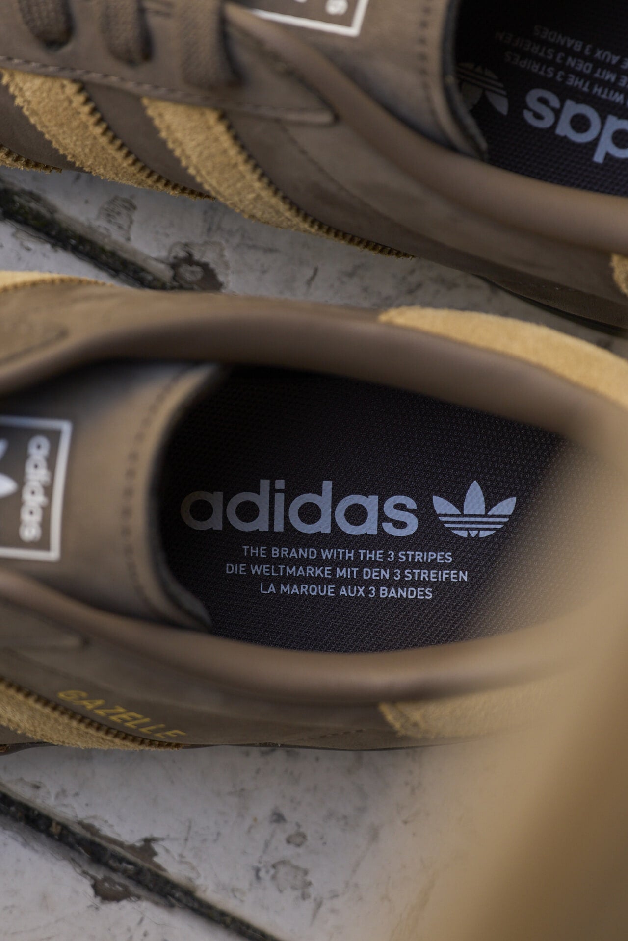 1LDK田村さん　アディダス　ガゼル　インソール