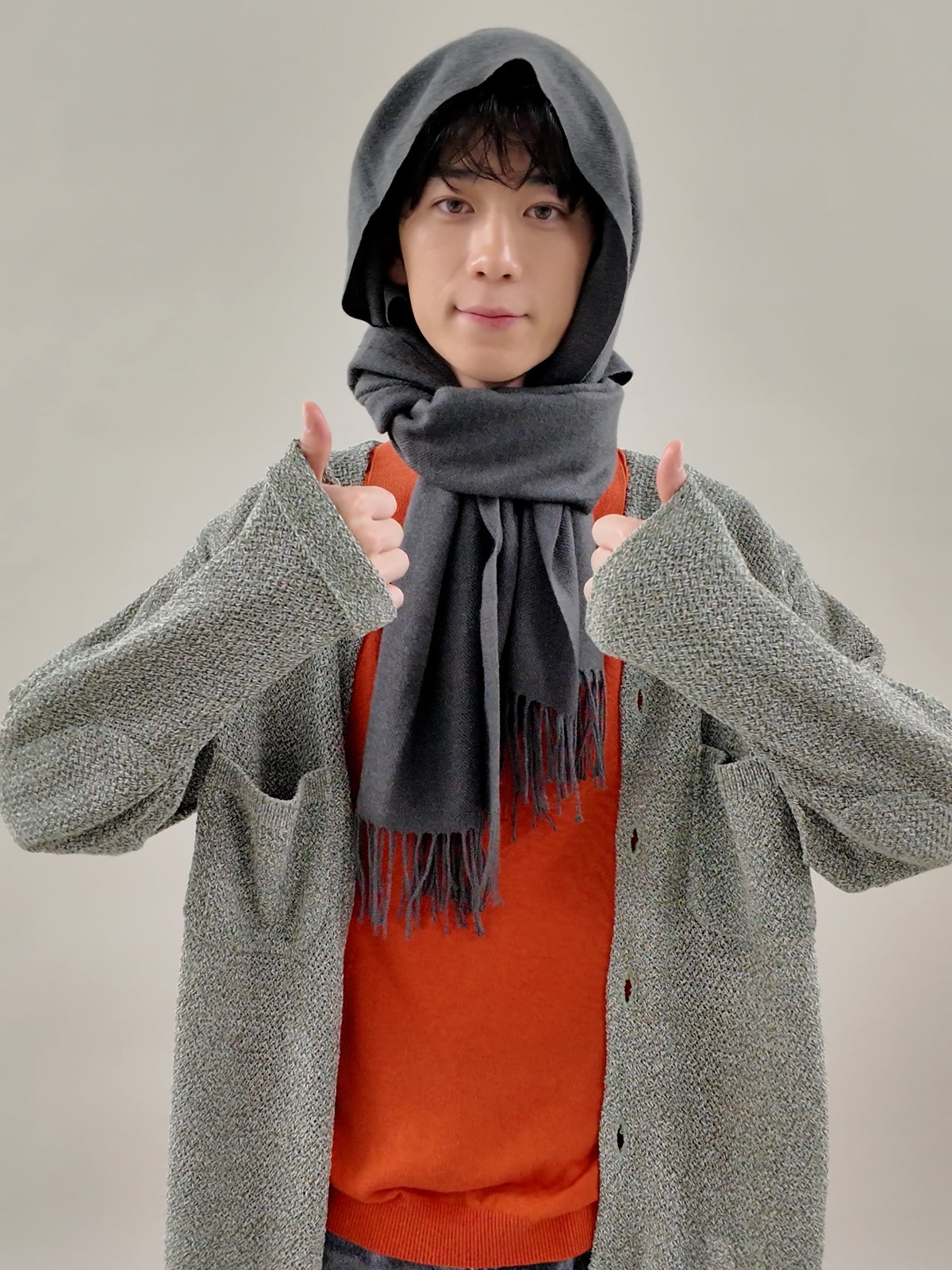 マフラーの巻き方／バラクラバ巻き、完成